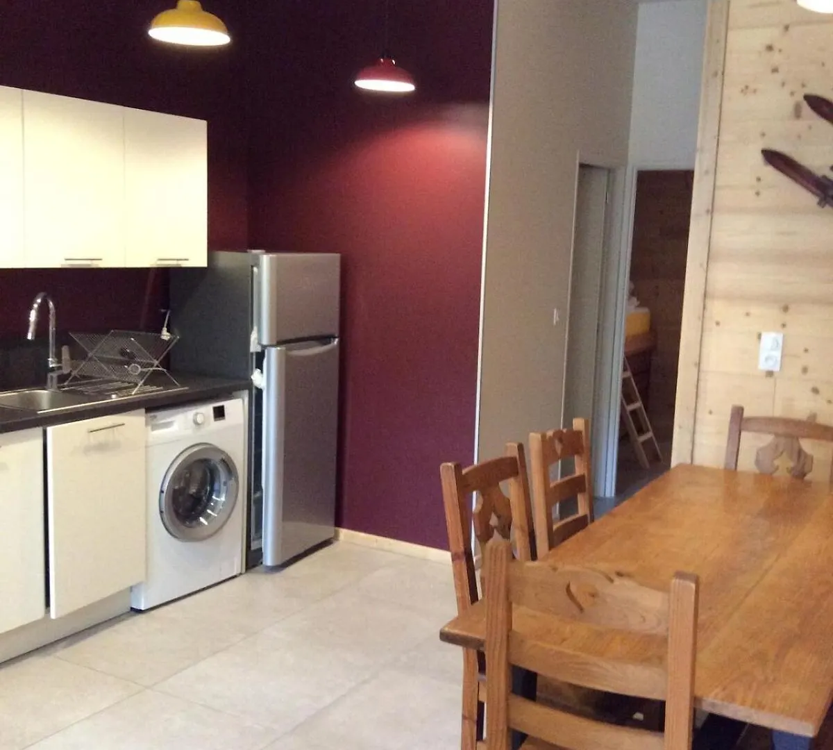 Huez Village Beautiful Apartment 0*,  France